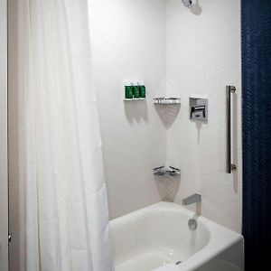 Camera con letto queen size